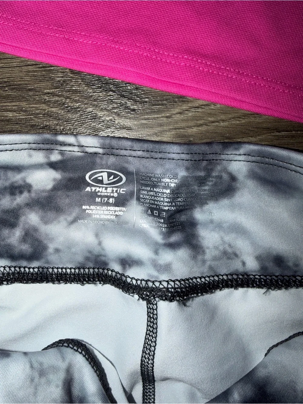 Girls Black & White Tie-Dye Performance Leggings & pink top size kids 7/8